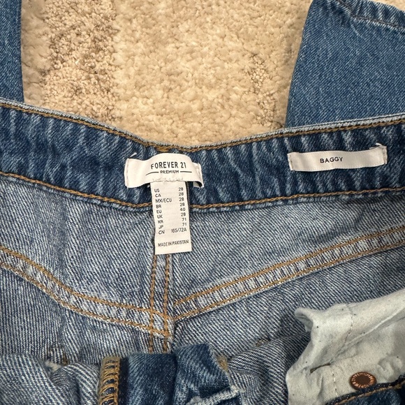 NWT- Baggy Jeans - Picture 4 of 6